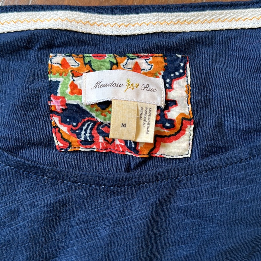 patterned Tee - Picture 2 of 2